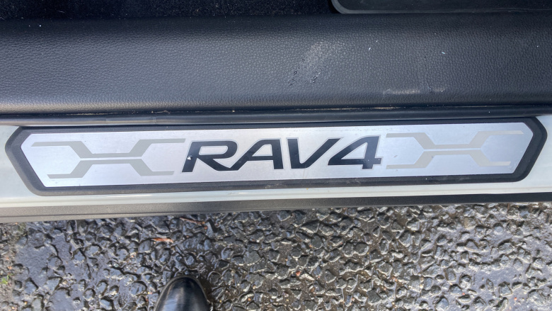 Toyota RAV4 2.5 VVT-i Hybrid Dynamic 5dr CVT 2WD Hybrid Estate